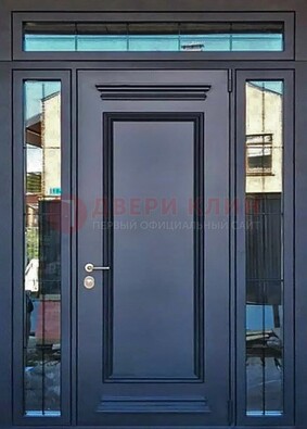 Черная металлическая дверь с фрамугой и филенкой ДФГ-19 в Химках