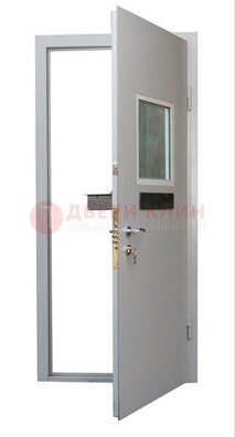 Белая металлическая дверь в кассу ДКС-1 в Химках