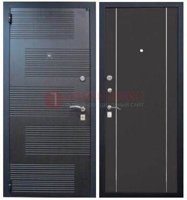 Темная металлическая дверь с МДФ ДМ-105 в деревянный дом в Химках