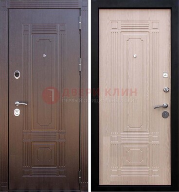 Коричневая входная дверь с МДФ ДМ-173 для кирпичного дома в Химках
