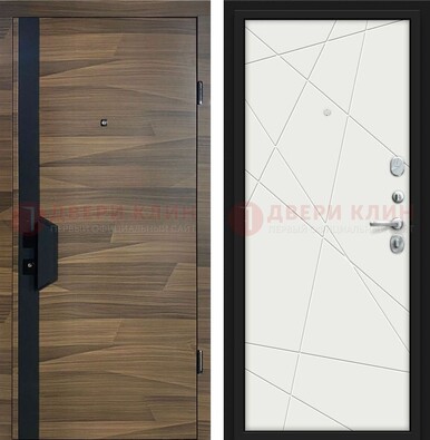 Стальная коричневая дверь МДФ c черной вставкой ДМ-267 в Химках