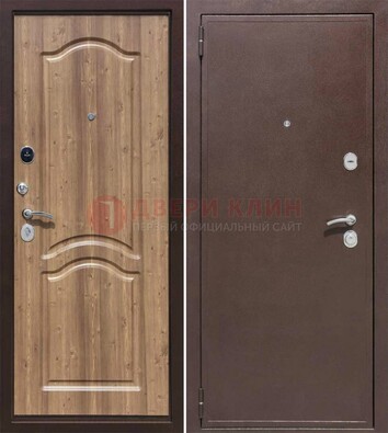 Коричневая железная дверь с порошковым окрасом ДП-191 в Химках