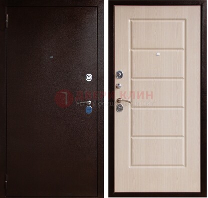 Коричневая металлическая дверь с порошковым окрасом ДП-92 в Химках