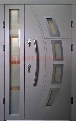 Серая железная дверь для дома со стеклом ДС-17 в Химках