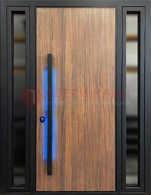 Коричневая металлическая дверь со стеклом ДС-69 в Химках