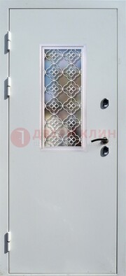 Серая металлическая дверь со стеклом и ковкой ДС-75 в Химках