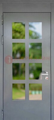Серая металлическая дверь со стеклом ДС-78 в Химках