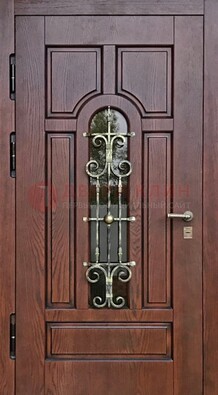Cтальная дверь со стеклом и ковкой в коричневом цвете ДСК-119 в Химках