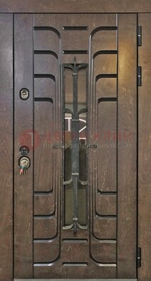 Современная стальная дверь со стеклом и ковкой ДСК-193 в Химках