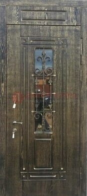 Зеленая входная дверь со стеклом и ковкой ДСК-67 в Химках