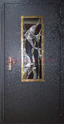 Металлическая дверь со стеклом и ковкой ДСК-82 для крыльца в Химках