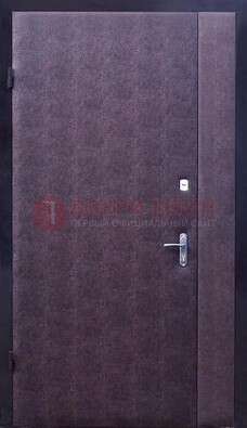 Бордовая металлическая тамбурная дверь ДТМ-3 в Химках