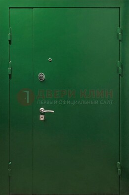 Зеленая распашная тамбурная дверь Порошок ДТМ-47 в Химках