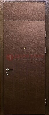Коричневая стальная дверь с винилискожей ДВ-24 в Химках