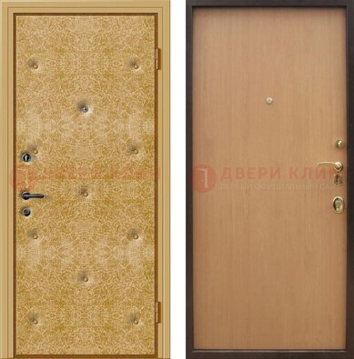Светлая металлическая дверь с винилискожей ДВ-34 в Химках