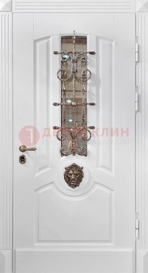 Белая металлическая дверь с виноритом и стеклом с ковкой ДВТ-165 в Химках